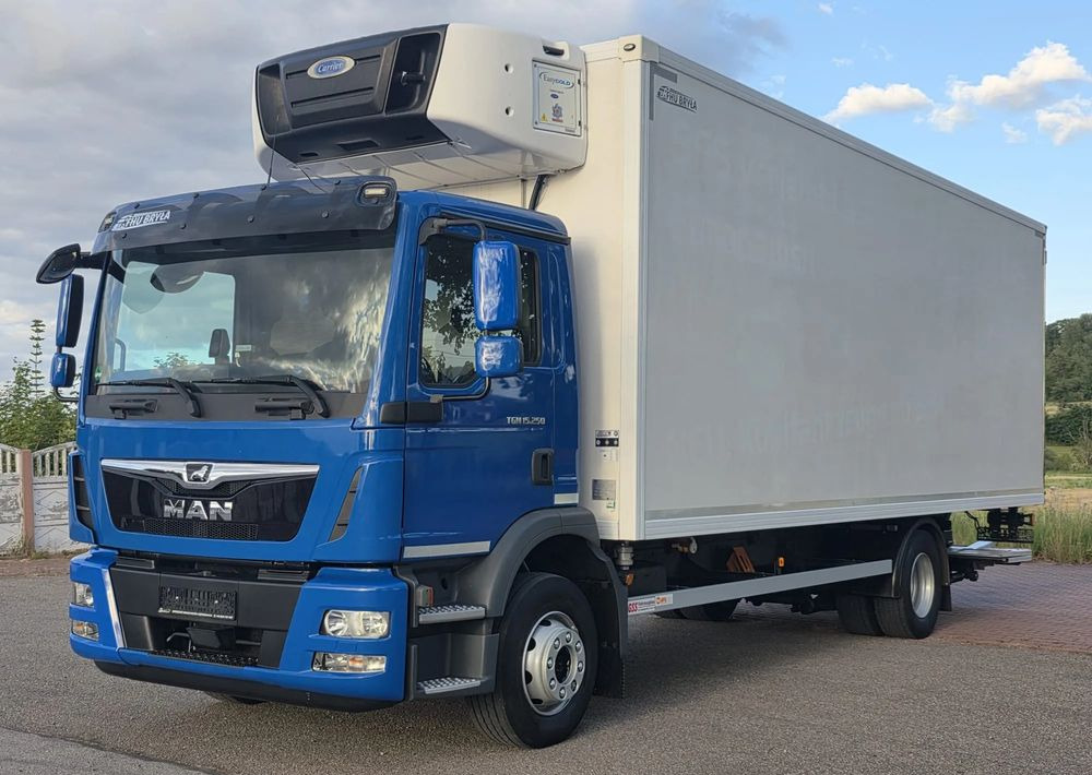 MAN TGM 15.250 / CHŁODNIA / WINDA / 2018 ROK / 230 TYŚ KM / BOCZNE DRZWI / AUTOMAT / SPROWADZONY / E6 / 18  EUROPALET/ - Kylbil lastbil: bild 1 MAN TGM 15.250 / CHŁODNIA / WINDA / 2018 ROK / 230 TYŚ KM / BOCZNE DRZWI / AUTOMAT / SPROWADZONY / E6 / 18  EUROPALET/ - Kylbil lastbil: bild 1
