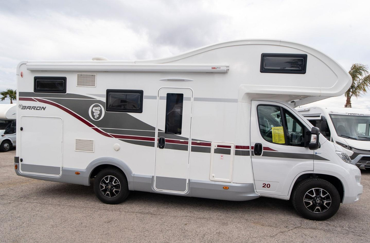 Elnagh baron 20 - Alkovbil: bild 3 Elnagh baron 20 - Alkovbil: bild 3