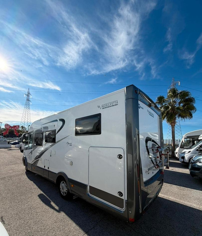 Mobilvetta K-YACHT 85 - Helintegrerad husbil: bild 4 Mobilvetta K-YACHT 85 - Helintegrerad husbil: bild 4