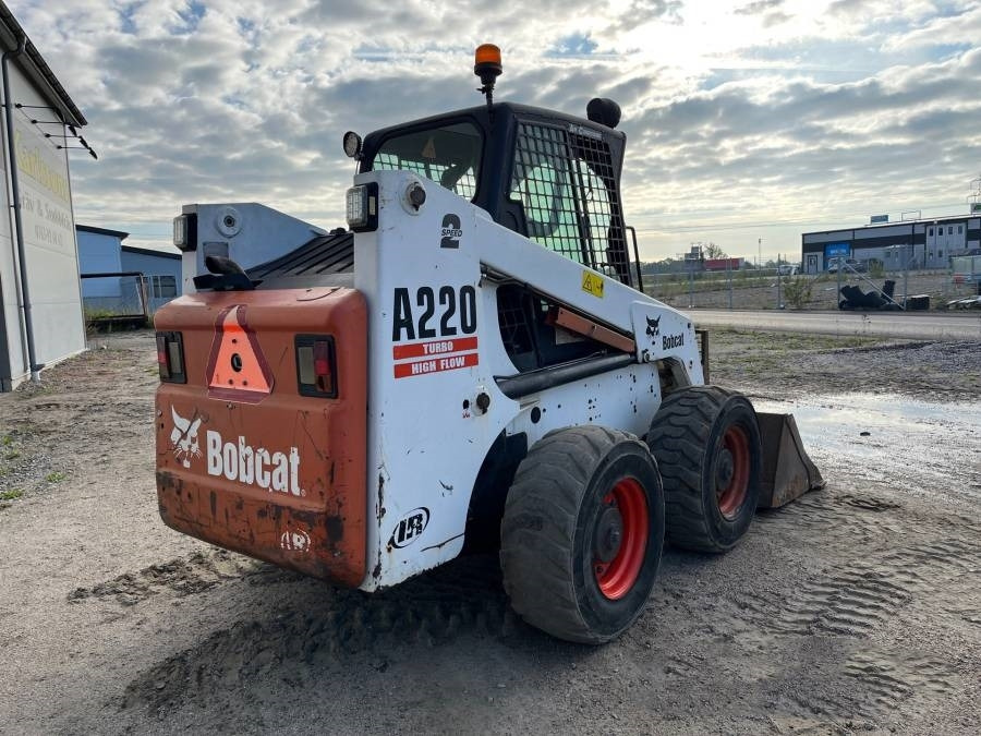 Bobcat A 220 - Kompaktlastare/ Slirstyrda lastare: bild 3 Bobcat A 220 - Kompaktlastare/ Slirstyrda lastare: bild 3