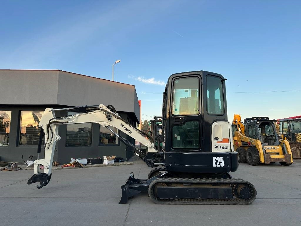 Bobcat E25EM - Minigrävmaskin: bild 2 Bobcat E25EM - Minigrävmaskin: bild 2