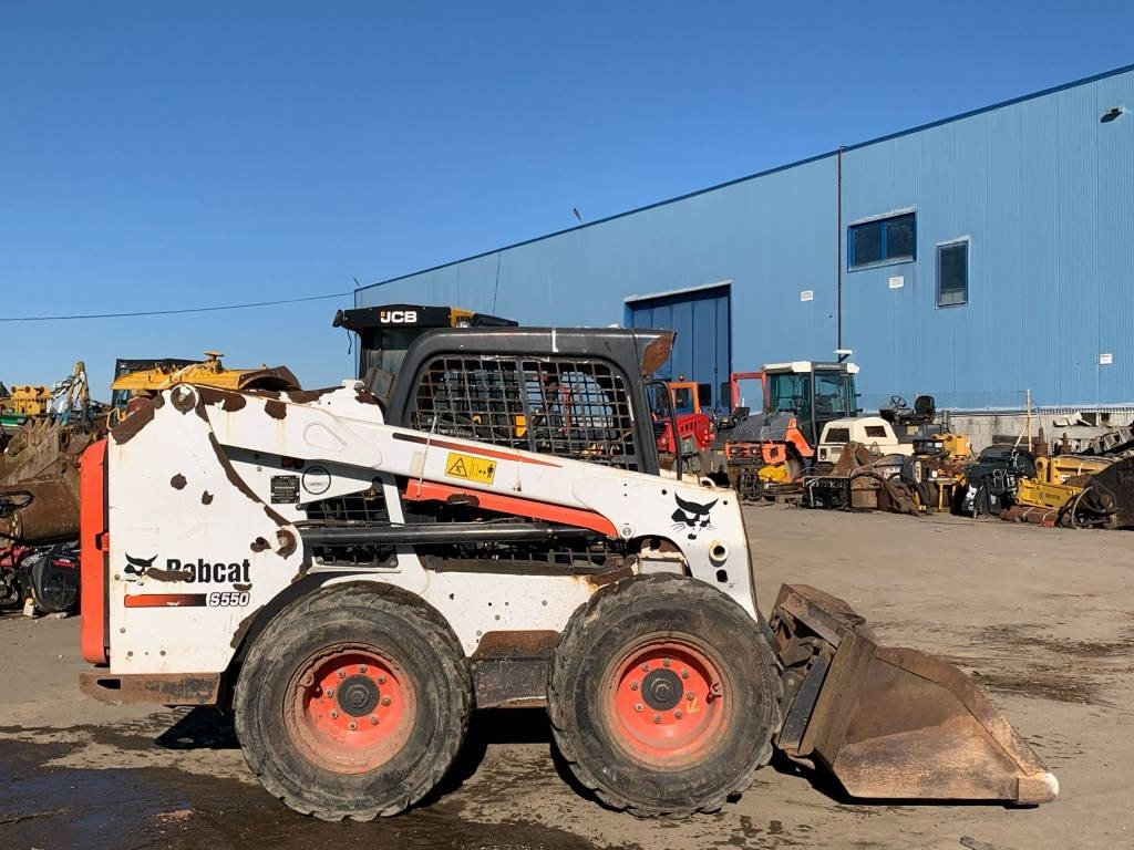 Bobcat S 550 - Kompaktlastare/ Slirstyrda lastare: bild 2 Bobcat S 550 - Kompaktlastare/ Slirstyrda lastare: bild 2