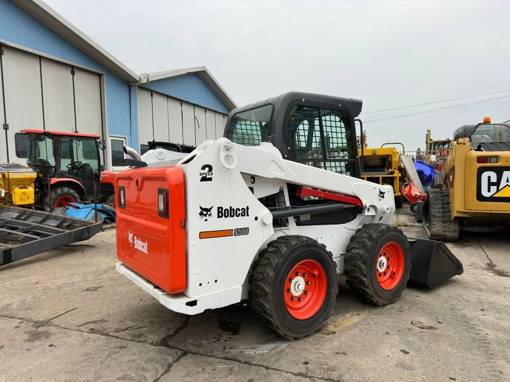 Bobcat S 550 - Kompaktlastare/ Slirstyrda lastare: bild 2 Bobcat S 550 - Kompaktlastare/ Slirstyrda lastare: bild 2