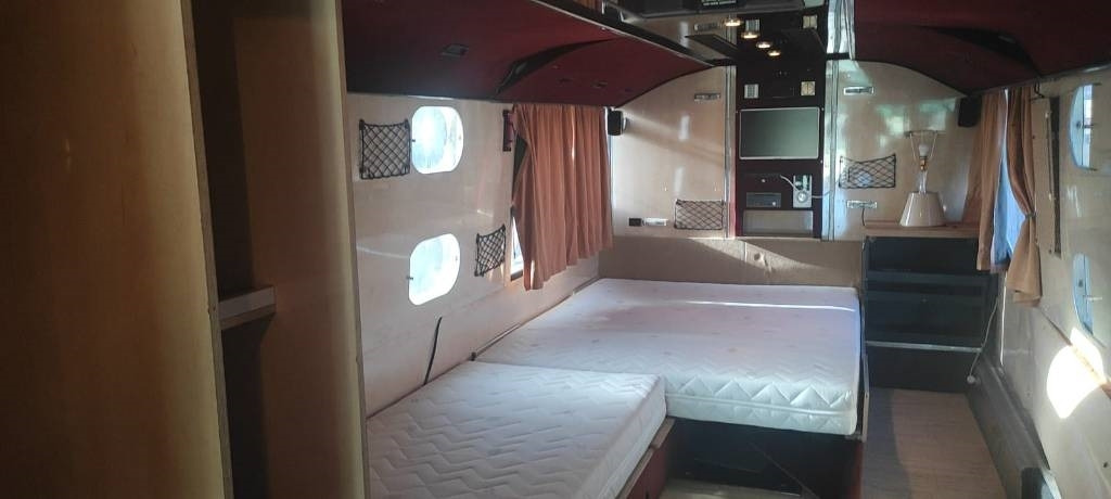 Helintegrerad husbil Bova F14 Autorulota: bild 6