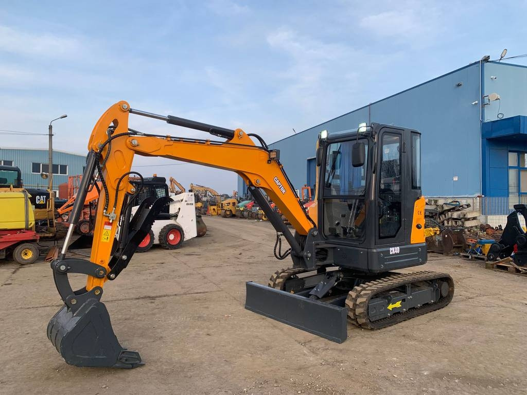 Captok 40 NEW - Minigrävmaskin: bild 1 Captok 40 NEW - Minigrävmaskin: bild 1