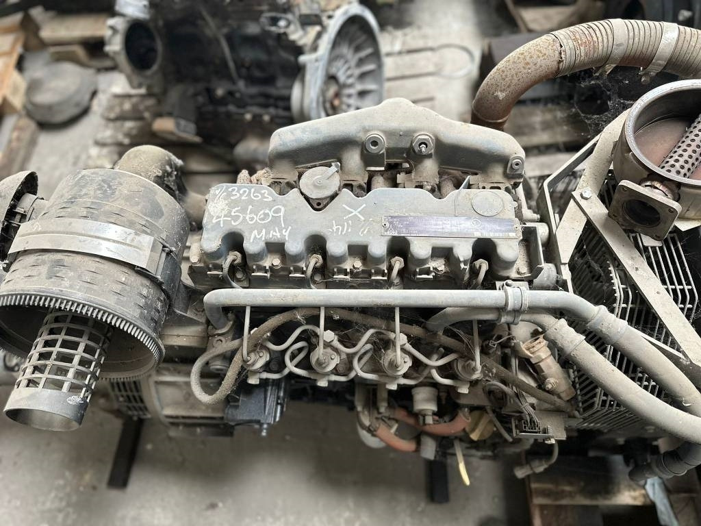 Deutz BF4M2011 ENGINE  - Motor för Byggmaskiner: bild 1 Deutz BF4M2011 ENGINE  - Motor för Byggmaskiner: bild 1