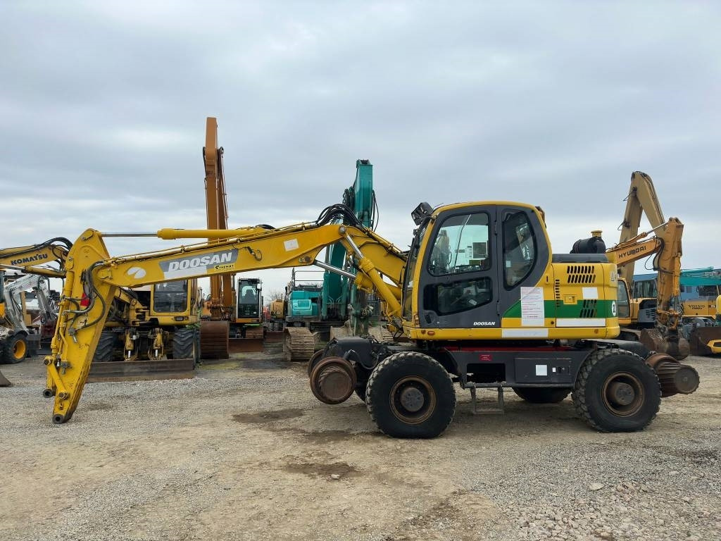 Doosan DX 160 WR - Grävmaskin på däck: bild 3 Doosan DX 160 WR - Grävmaskin på däck: bild 3