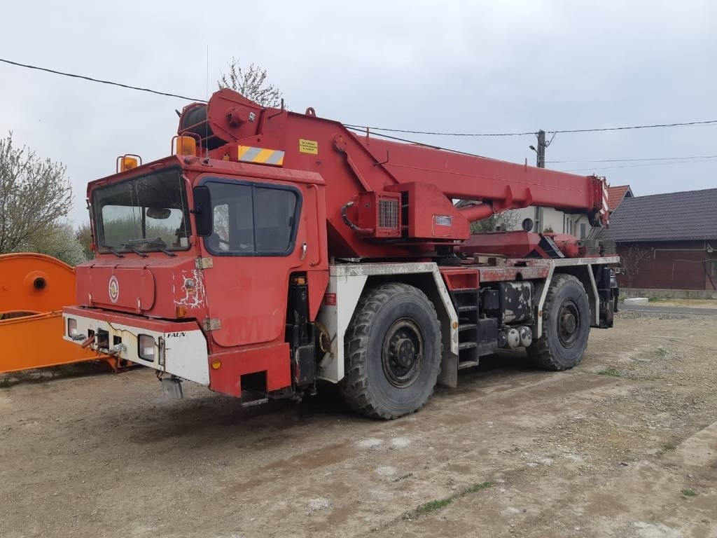 Faun RTF30 - Allterrängkran: bild 1 Faun RTF30 - Allterrängkran: bild 1