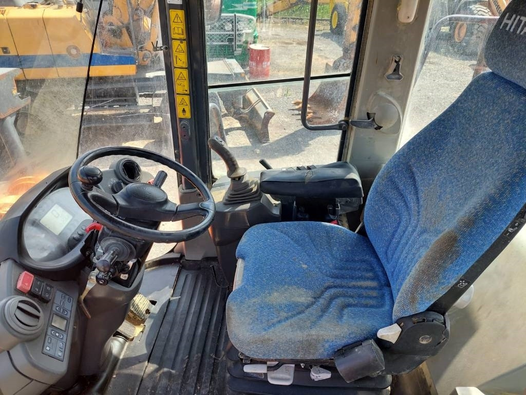 Hitachi ZW250 - Hjullastare: bild 5 Hitachi ZW250 - Hjullastare: bild 5