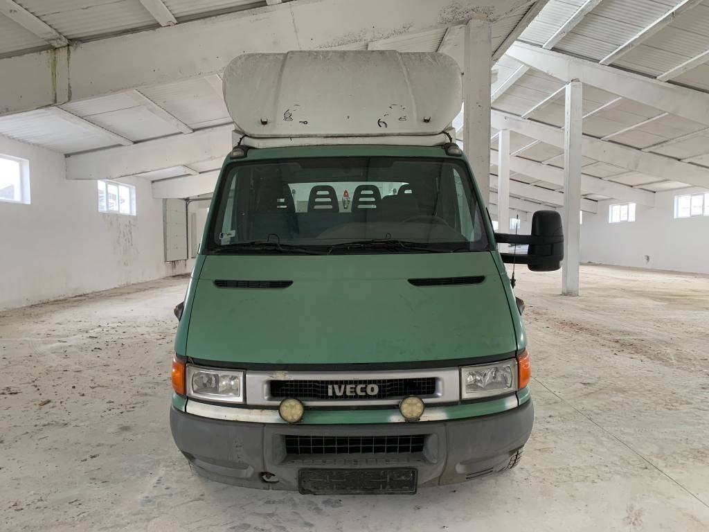 Iveco 3551  - BE dragbil, Dubbelhytt transportbil: bild 3 Iveco 3551  - BE dragbil, Dubbelhytt transportbil: bild 3