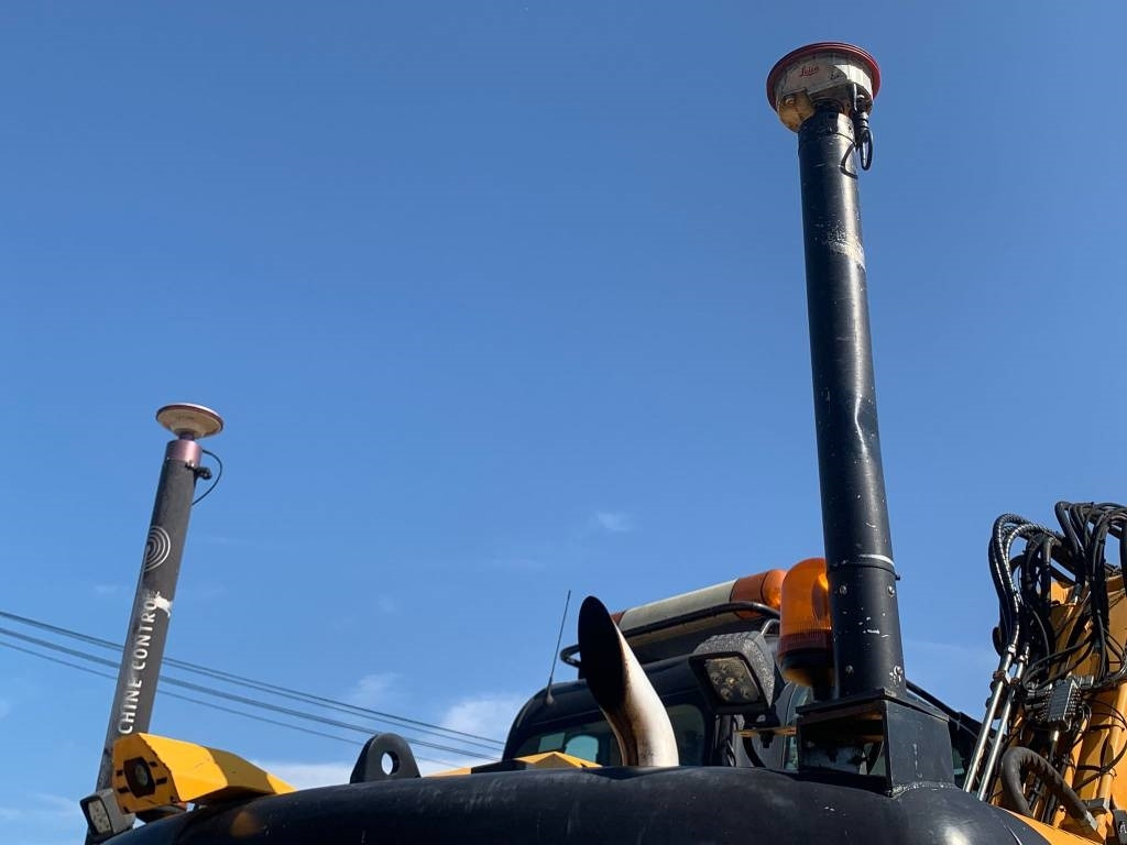 JCB JS 145 W+Engcon Rototilt+Sistem Laser 2D Leica Ico  - Grävmaskin på däck: bild 5 JCB JS 145 W+Engcon Rototilt+Sistem Laser 2D Leica Ico  - Grävmaskin på däck: bild 5