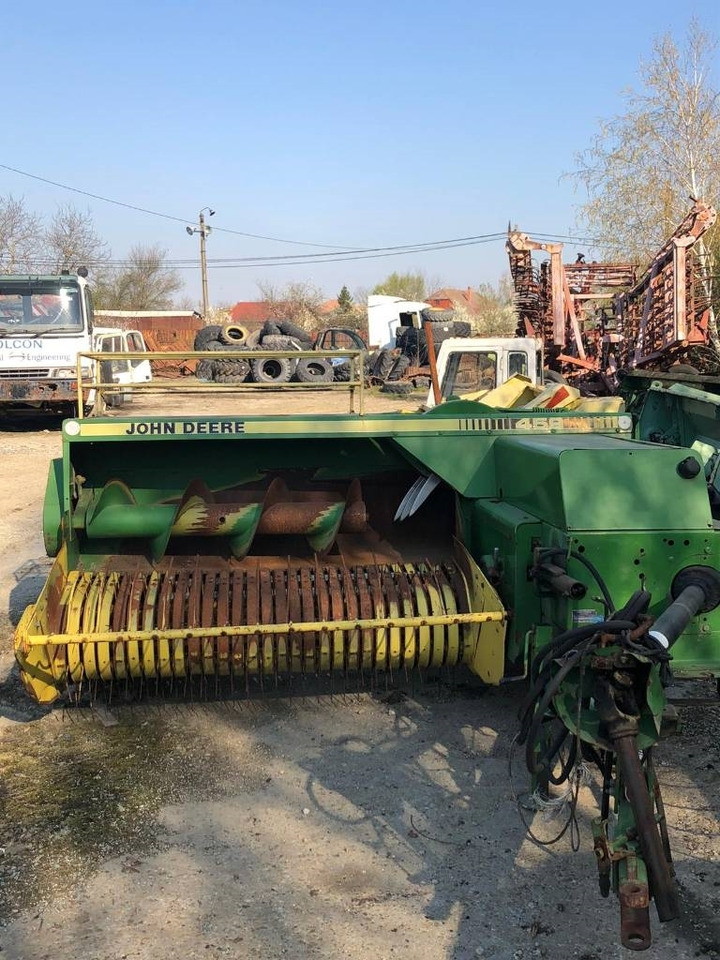 John Deere 459 - Fyrkantspress: bild 3 John Deere 459 - Fyrkantspress: bild 3