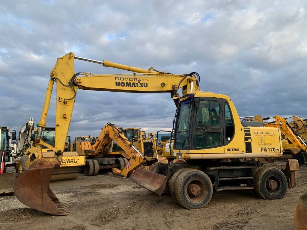 Komatsu PW 170 ES - Grävmaskin på däck: bild 2 Komatsu PW 170 ES - Grävmaskin på däck: bild 2