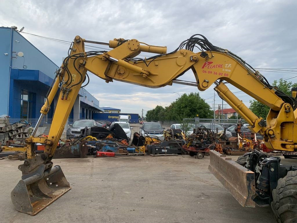 Komatsu PW118MR-11W  - Grävmaskin på däck: bild 3 Komatsu PW118MR-11W  - Grävmaskin på däck: bild 3