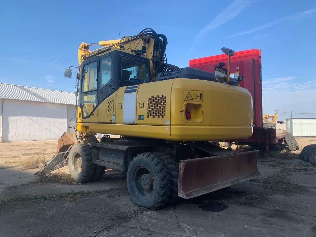 Komatsu PW180-E0+Engcon Rototilt  - Grävmaskin på däck: bild 3 Komatsu PW180-E0+Engcon Rototilt  - Grävmaskin på däck: bild 3