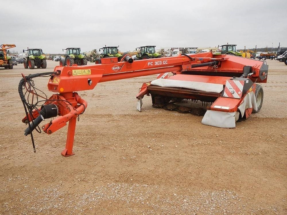Kuhn FC 303 G C  - Slåttermaskin: bild 1 Kuhn FC 303 G C  - Slåttermaskin: bild 1