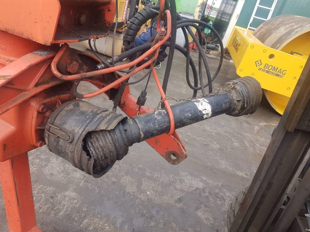 Kuhn FC 303 G C  - Slåttermaskin: bild 2 Kuhn FC 303 G C  - Slåttermaskin: bild 2