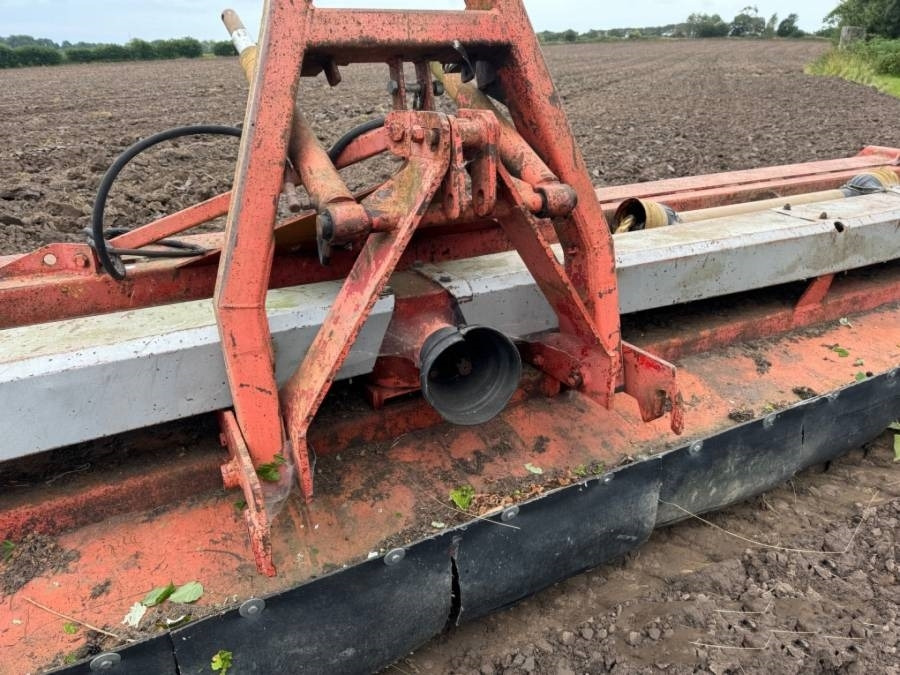 Kuhn 6  - Lantbruksmaskiner: bild 4 Kuhn 6  - Lantbruksmaskiner: bild 4
