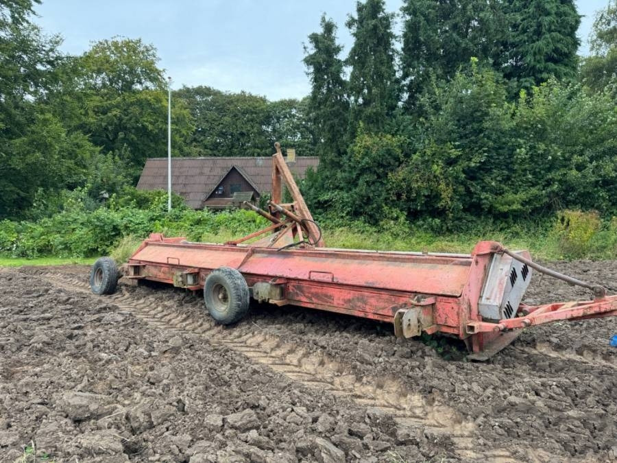 Kuhn 6  - Lantbruksmaskiner: bild 1 Kuhn 6  - Lantbruksmaskiner: bild 1