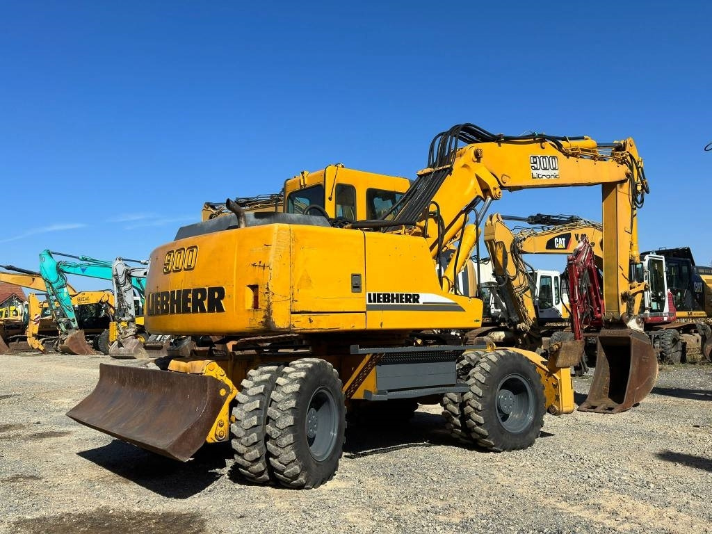 Liebherr A 900 B  - Grävmaskin på däck: bild 4 Liebherr A 900 B  - Grävmaskin på däck: bild 4