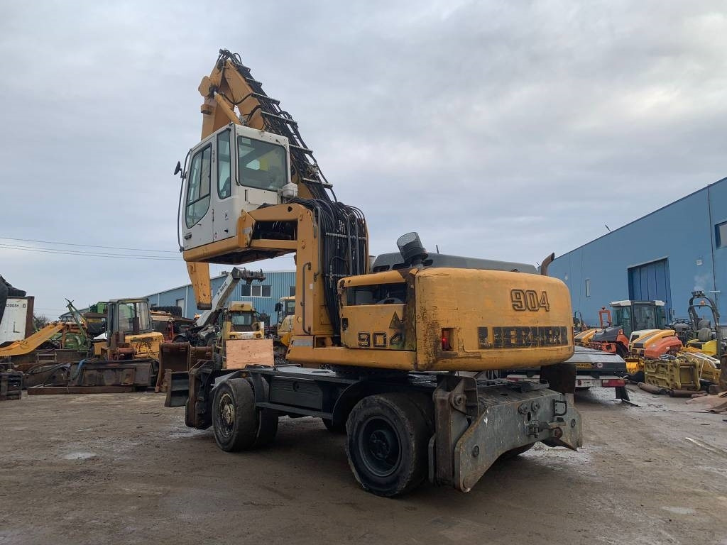 Liebherr A 904 C  - Grävmaskin på däck: bild 3 Liebherr A 904 C  - Grävmaskin på däck: bild 3