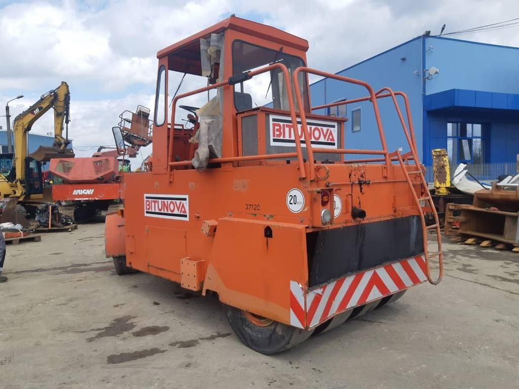 MBU RW140 - Gummihjulsvält: bild 3 MBU RW140 - Gummihjulsvält: bild 3