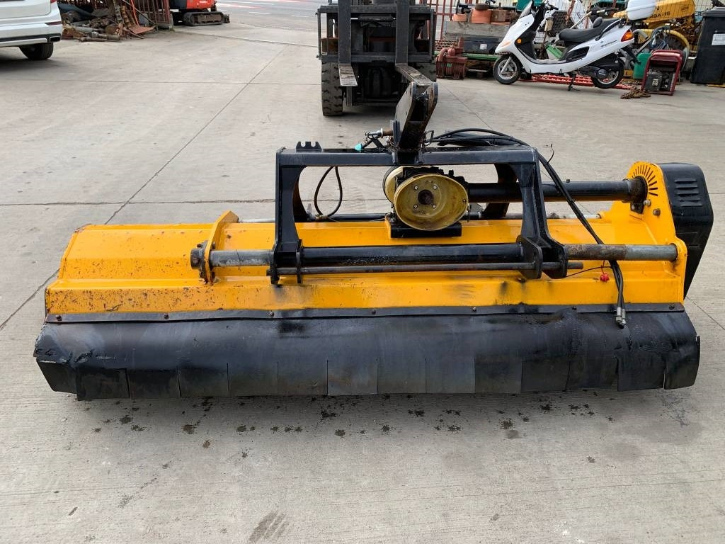 McConnel 230 - Slagklippare/ Slagslåtter: bild 3 McConnel 230 - Slagklippare/ Slagslåtter: bild 3