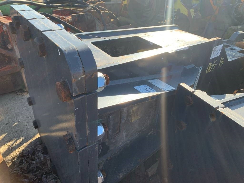 Mustang HM2700 - Hydraulisk hammare för Byggmaskiner: bild 2 Mustang HM2700 - Hydraulisk hammare för Byggmaskiner: bild 2