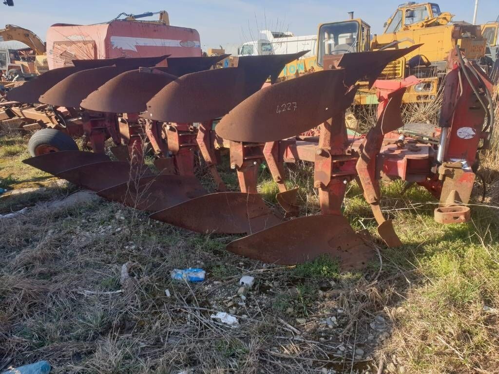 Naud RX 406 Naud RX 406 - Plog: bild 3 Naud RX 406 Naud RX 406 - Plog: bild 3