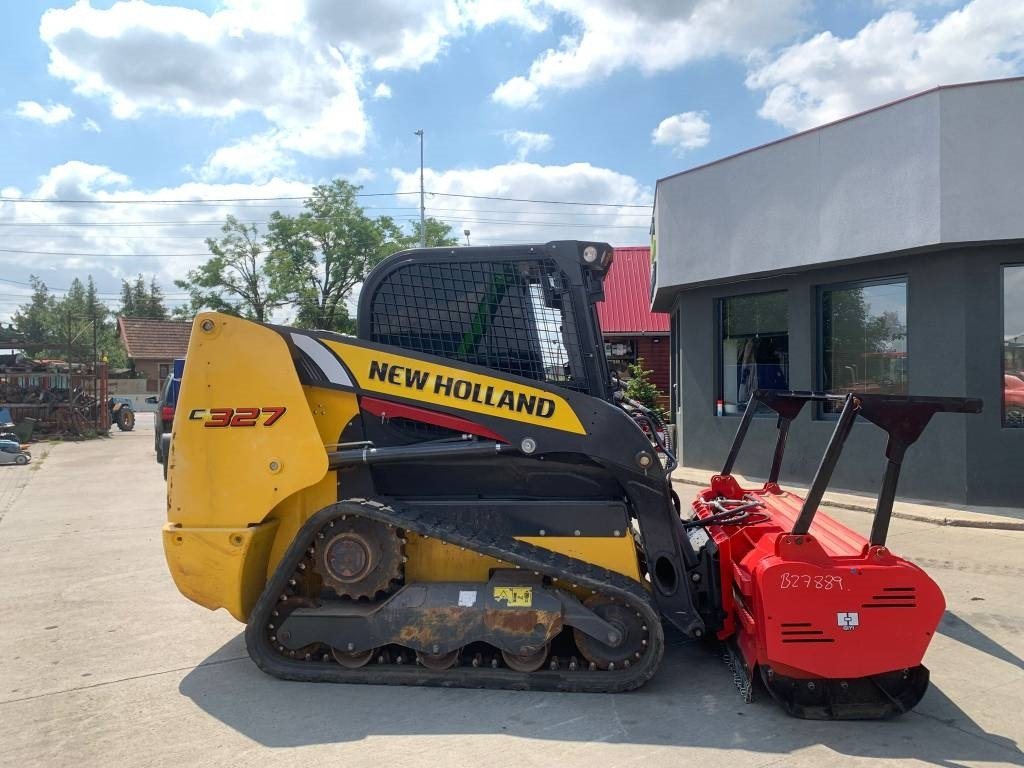 New Holland C327 - Kompaktlastare/ Slirstyrda lastare: bild 5 New Holland C327 - Kompaktlastare/ Slirstyrda lastare: bild 5