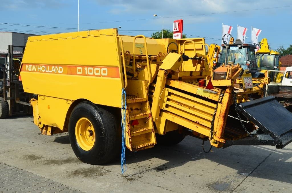 New Holland D1000 - Fyrkantspress: bild 2 New Holland D1000 - Fyrkantspress: bild 2