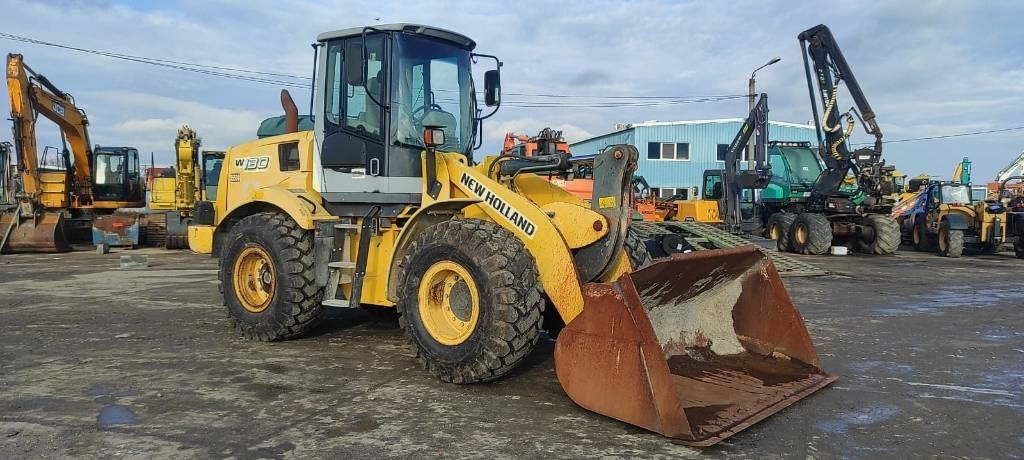 New Holland W 130  - Hjullastare: bild 1 New Holland W 130  - Hjullastare: bild 1