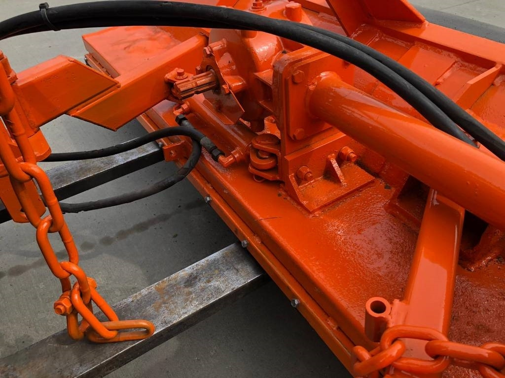 Perfect 180 - Slagklippare/ Slagslåtter: bild 2 Perfect 180 - Slagklippare/ Slagslåtter: bild 2