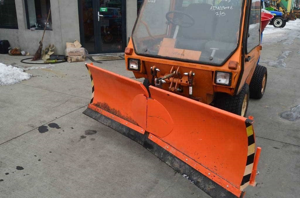 Sisis Sisis  - Plogbil: bild 4 Sisis Sisis  - Plogbil: bild 4