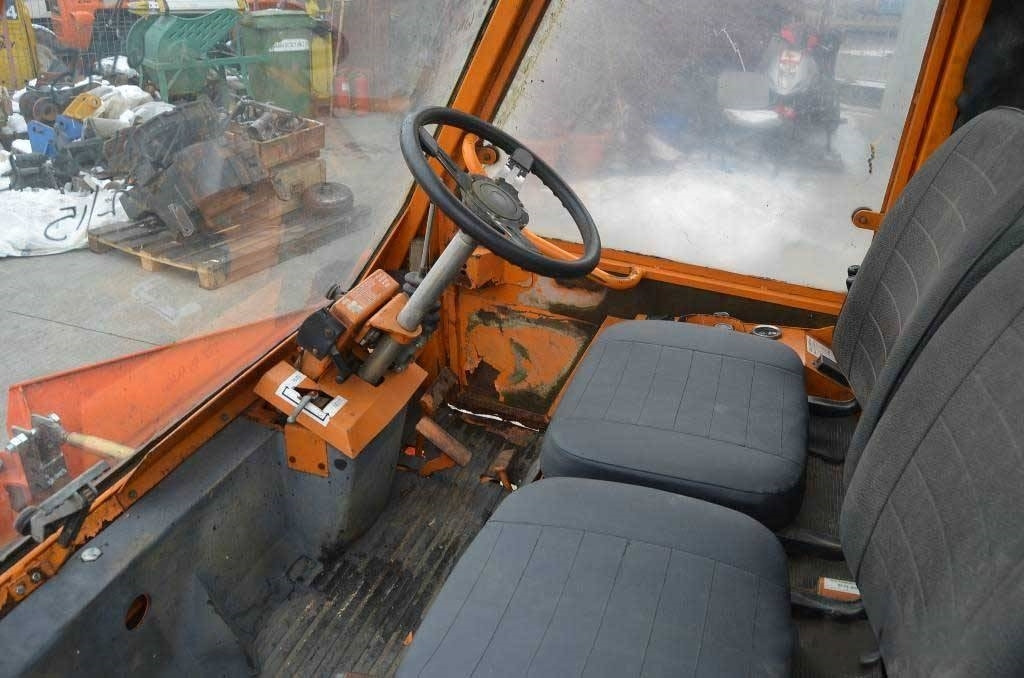 Sisis Sisis  - Plogbil: bild 5 Sisis Sisis  - Plogbil: bild 5