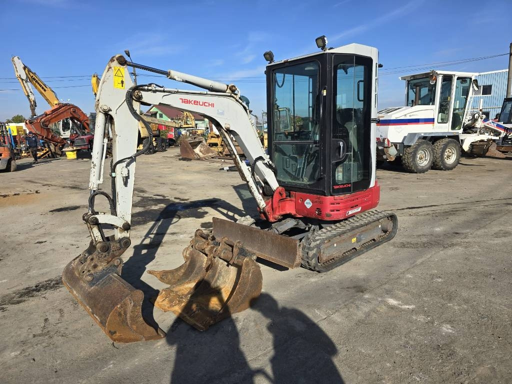 Takeuchi TB 23 R - Minigrävmaskin: bild 1 Takeuchi TB 23 R - Minigrävmaskin: bild 1