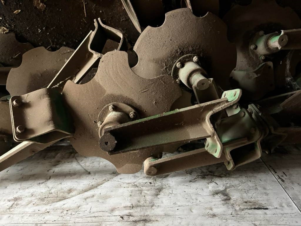 Unia Cross L3 Drive - Kultivator: bild 5 Unia Cross L3 Drive - Kultivator: bild 5