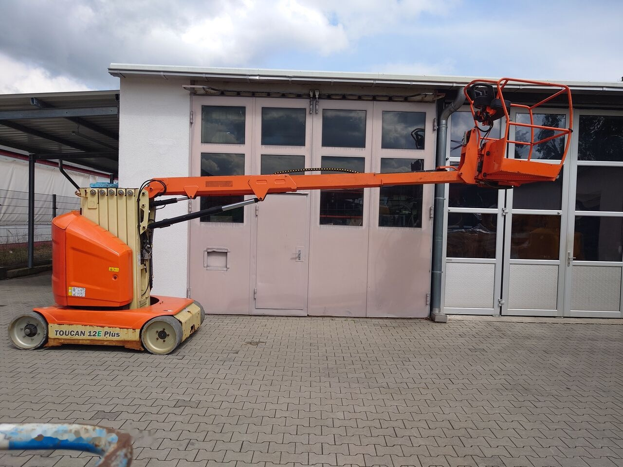 JLG TOUCAN 12E PLUS - Pelarlift: bild 1 JLG TOUCAN 12E PLUS - Pelarlift: bild 1