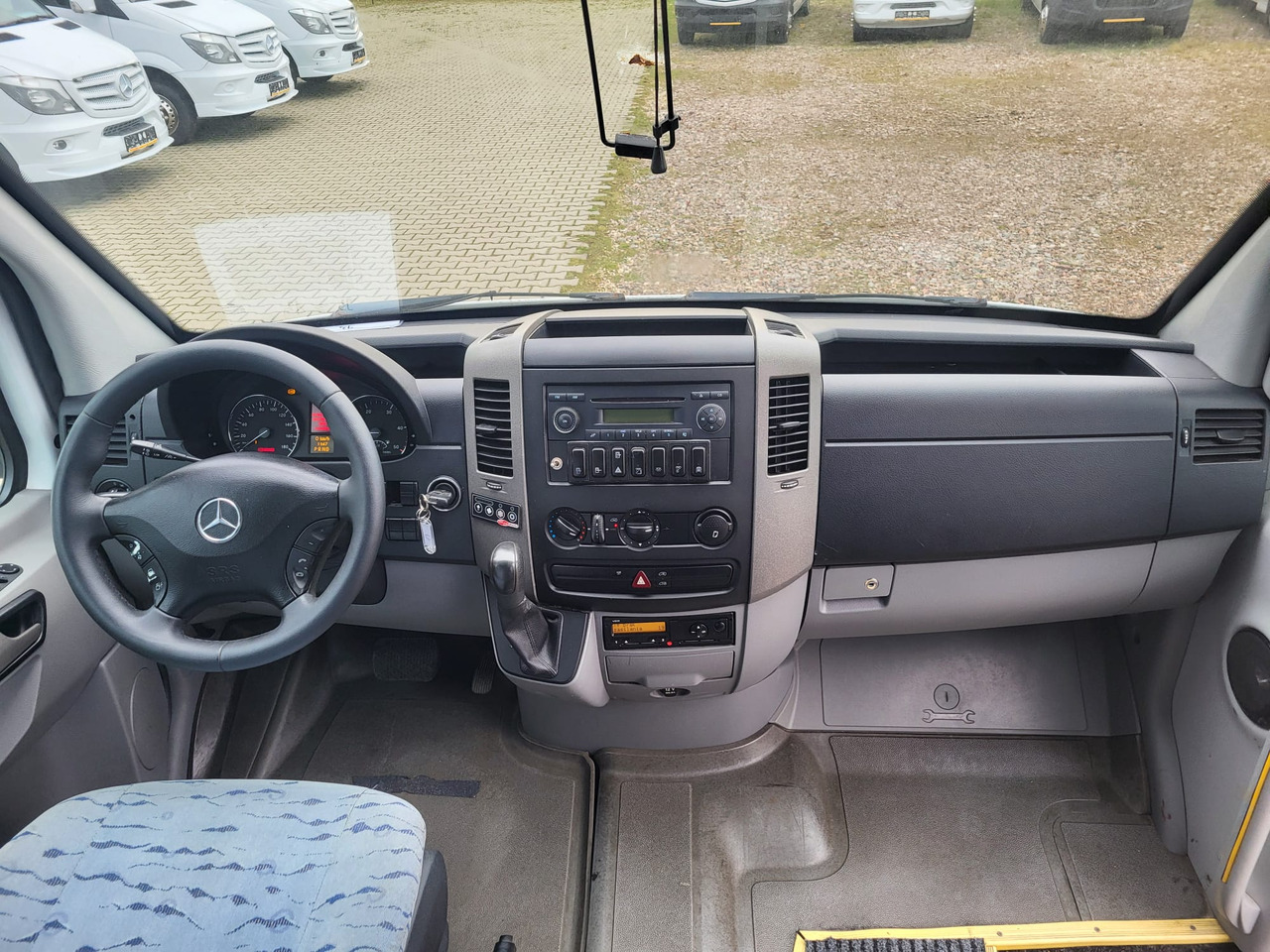 Mercedes-Benz Sprinter 518 CDI - 24 places + standing - Minibuss, Persontransport: bild 5 Mercedes-Benz Sprinter 518 CDI - 24 places + standing - Minibuss, Persontransport: bild 5