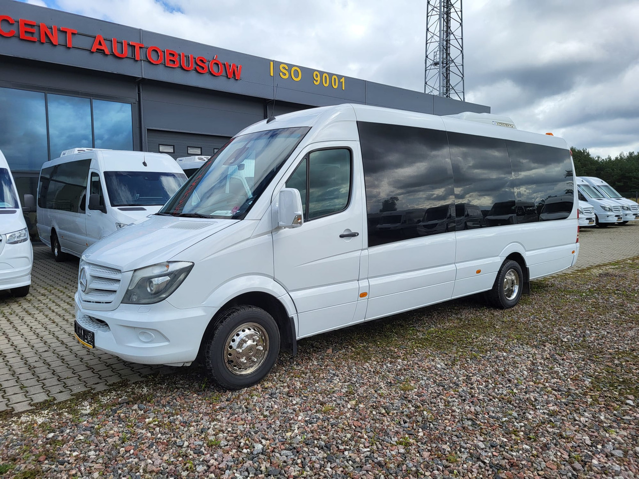 Mercedes-Benz Sprinter 519 CDI 24 seats - Turistbuss: bild 2 Mercedes-Benz Sprinter 519 CDI 24 seats - Turistbuss: bild 2