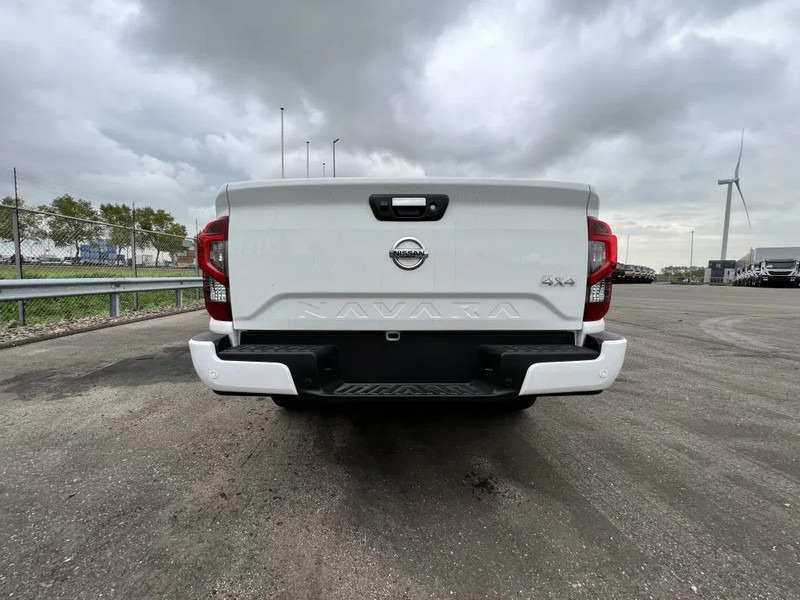 Nissan Navara 4x4 2.5 D Double Cab - LE Plus - AUTOMATIC - FULL OPTIONS - EURO 2 - NEW!! - 3 UNITS - Pickup, Dubbelhytt transportbil: bild 5 Nissan Navara 4x4 2.5 D Double Cab - LE Plus - AUTOMATIC - FULL OPTIONS - EURO 2 - NEW!! - 3 UNITS - Pickup, Dubbelhytt transportbil: bild 5