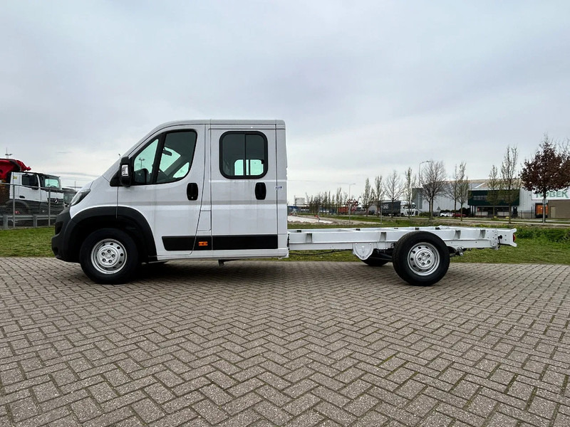 Peugeot Boxer L3H2 - 2.0D Blue - 160 HP - 7 SEATS - NEW - 8 UNITS - Transportbil, Dubbelhytt transportbil: bild 2 Peugeot Boxer L3H2 - 2.0D Blue - 160 HP - 7 SEATS - NEW - 8 UNITS - Transportbil, Dubbelhytt transportbil: bild 2