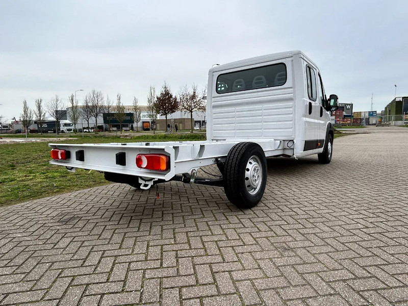 Peugeot Boxer L3H2 - 2.0D Blue - 160 HP - 7 SEATS - NEW - 8 UNITS - Transportbil, Dubbelhytt transportbil: bild 5 Peugeot Boxer L3H2 - 2.0D Blue - 160 HP - 7 SEATS - NEW - 8 UNITS - Transportbil, Dubbelhytt transportbil: bild 5