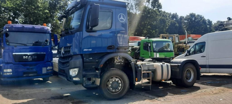 Mercedes-Benz 2043 Arocs 4x4 - Dragbil: bild 1 Mercedes-Benz 2043 Arocs 4x4 - Dragbil: bild 1
