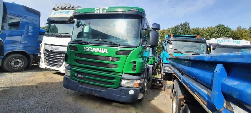 Scania P360 SZM - Dragbil: bild 1 Scania P360 SZM - Dragbil: bild 1