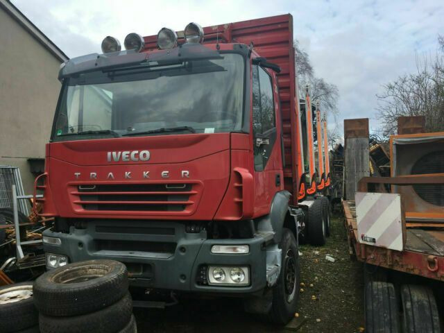 Iveco AD260T450PS 6x4 Blatt Blatt (E:5) - Timmerbil, Kranbil: bild 3 Iveco AD260T450PS 6x4 Blatt Blatt (E:5) - Timmerbil, Kranbil: bild 3