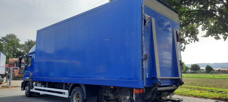 Iveco ML150E28 Koffer - Lastbil med skåp: bild 4 Iveco ML150E28 Koffer - Lastbil med skåp: bild 4