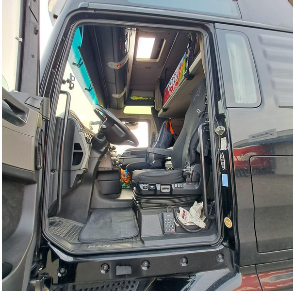 MAN 26.500 - Containerbil/ Växelflak lastbil: bild 4 MAN 26.500 - Containerbil/ Växelflak lastbil: bild 4