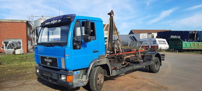 MAN L2000 Abrollkipper - Lastväxlare lastbil: bild 1 MAN L2000 Abrollkipper - Lastväxlare lastbil: bild 1