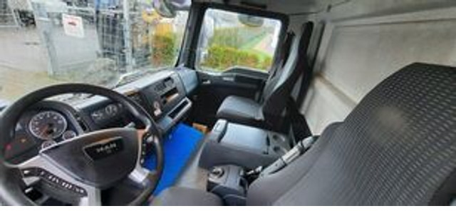 MAN TGM 12.250PS Plane/Spr.mit Anh. 120m3 - Kapellbil: bild 5 MAN TGM 12.250PS Plane/Spr.mit Anh. 120m3 - Kapellbil: bild 5